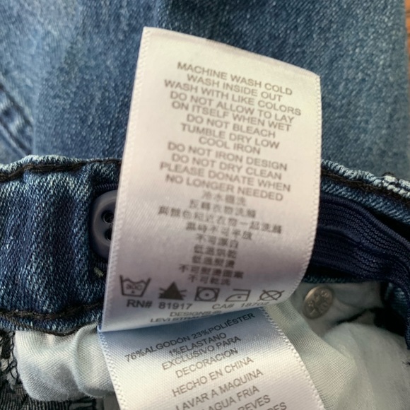 Jeans - Picture 9 of 9